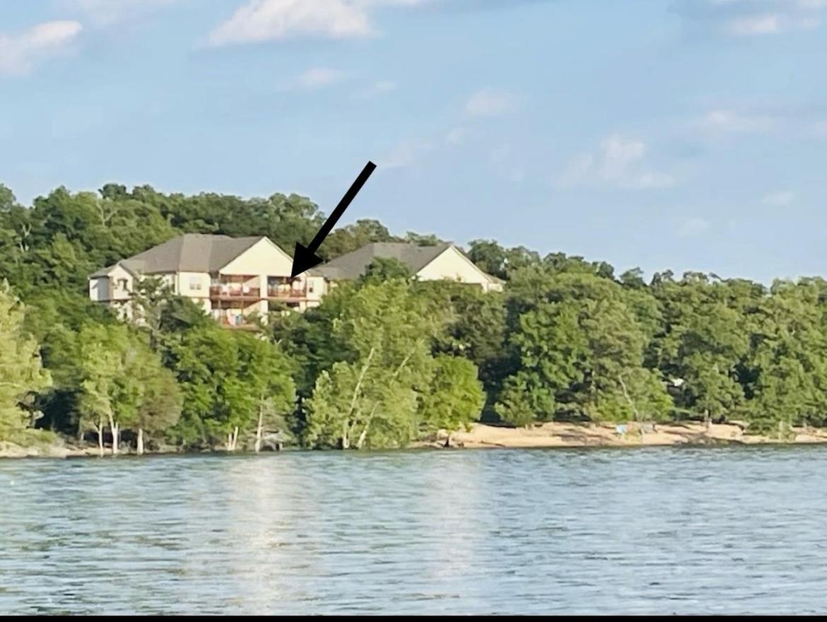 Lakefront And Lake View Indian Point Condo With Boat Slip Бренсон Екстер'єр фото